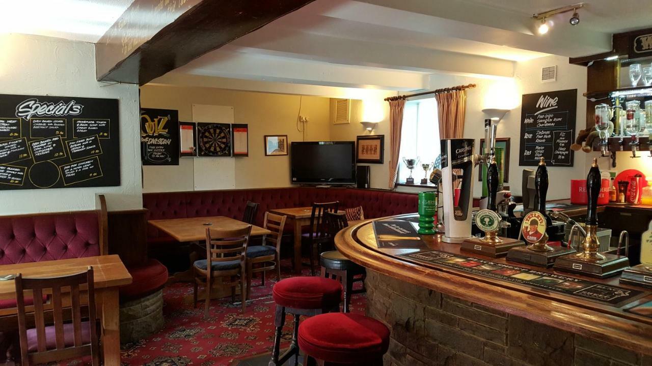 The Rose And Crown 호텔 허더즈필드 외부 사진